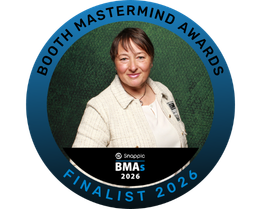 Booth Mastermind Awards 2026 — Finalist Badge mit Manuela